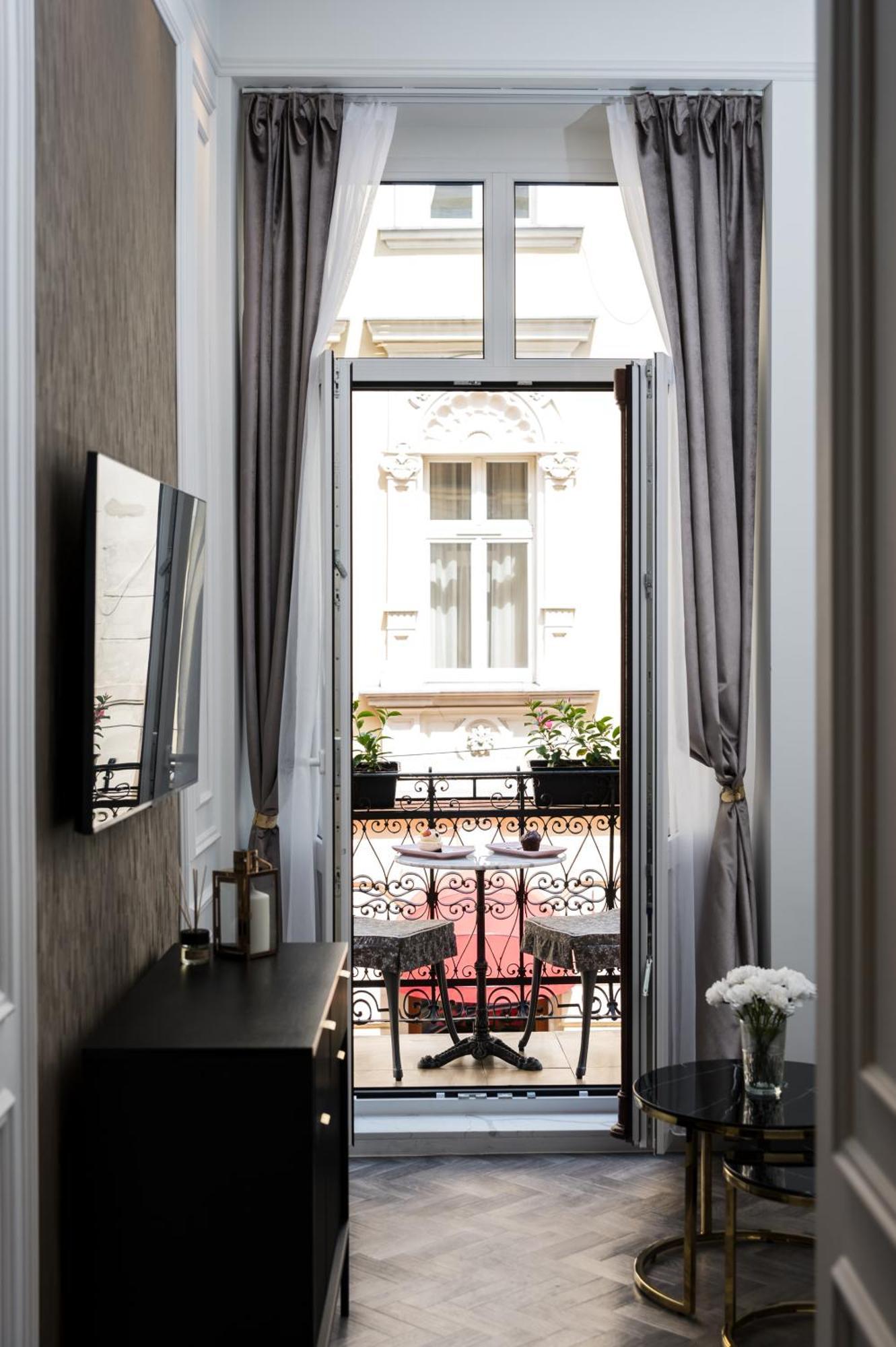 Salomea Krakow Apartments Bozego Ciala Cracóvia Exterior foto